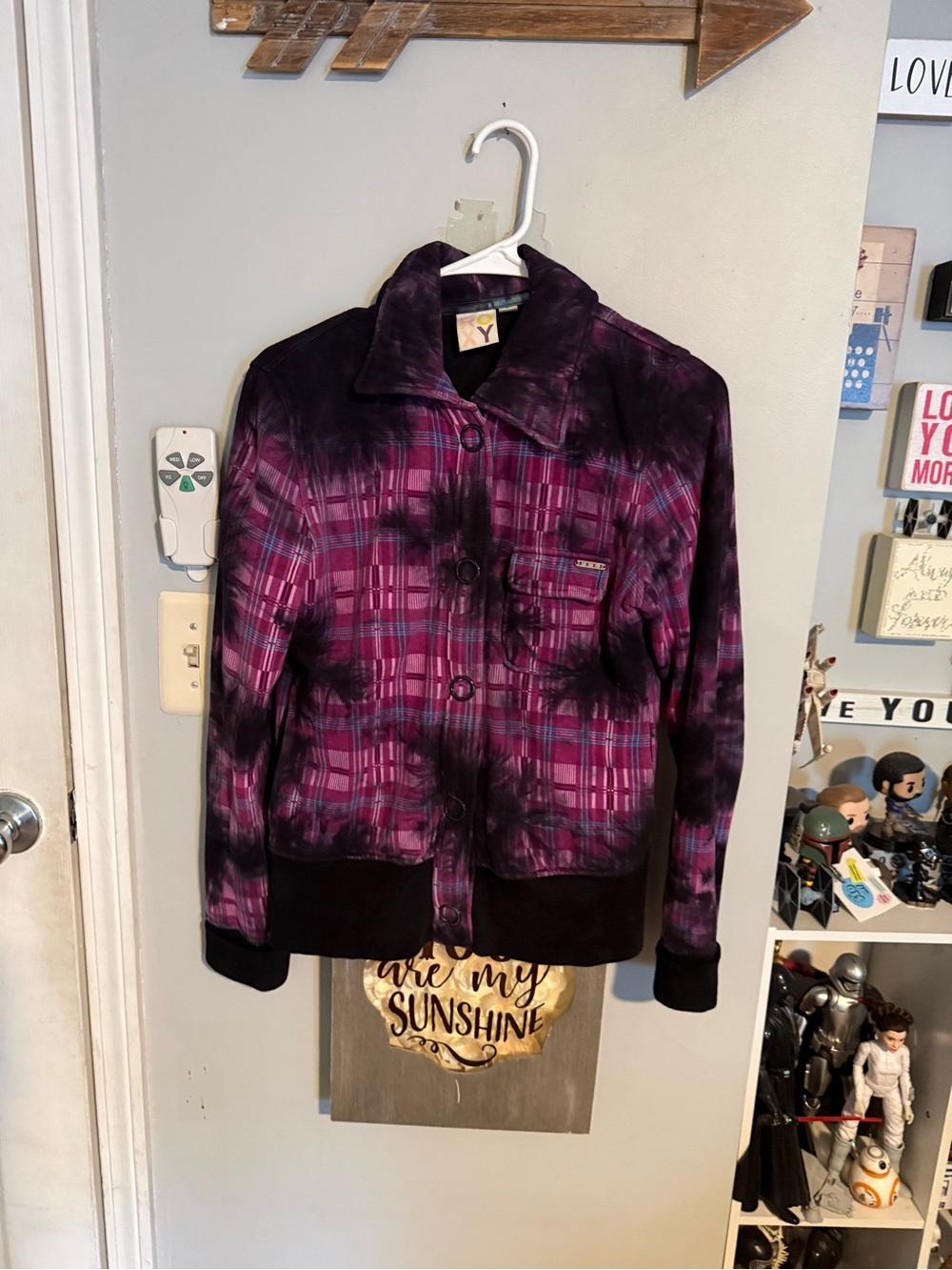 Woman’s Roxy Plaid Tie-Dye Button-Up Jacket Size Medium